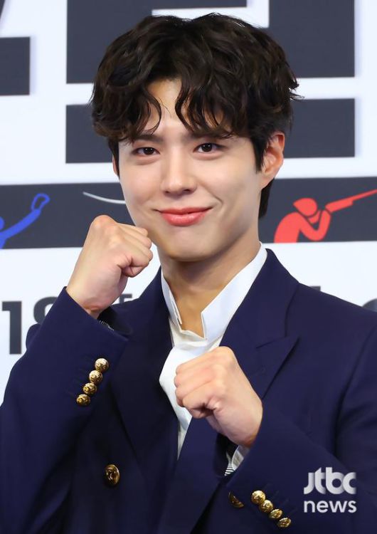 29일 오후 서울 더링크서울 트리뷰트 포트폴리오 호텔에서 JTBC 토일 드라마 '굿보이' 제작발표회가 열렸다. 심나연 연출, 배우 박보검, 김소현, 오정세, 이상이, 허성태, 태원석이 참석했다. 박세완 엔터뉴스팀 기자 park.sewan@jtbc.co.kr