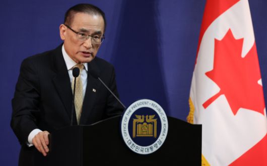 위성락 대통령실 국가안보실장이 16일(현지시간) 캐나다 앨버타주 캘거리의 한 호텔의 한국 프레스센터에서 이재명 대통령의 주요 7개국(G7) 정상회의 관련 브리핑을 하고 있다. 〈사진=연합뉴스〉