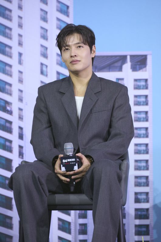 오는 18일 공개되는 넷플릭스 오리지널 영화 '84제곱미터' 제작발표회가 14일 오전 서울 중구 앰배서더 서울 풀만 호텔에서 개최됐다. 〈사진=넷플릭스〉