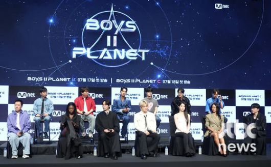 16일 오전 서울 더 세인트에서 Mnet?'보이즈 2 플래닛' 제작발표회가 열렸다. 이날 행사에는 제작진(김신영 CP, 정우영 PD, 고정경 PD), K 마스터(이석훈, 킹키, 카니), C마스터(김재중, 샤오팅, 제이릭), 공통 마스터(임한별, 효린, 백구영, 저스디스) 총 13명이 참석해 자리를 빛냈다. 박세완 엔터뉴스팀 기자 park.sewan@jtbc.co.kr