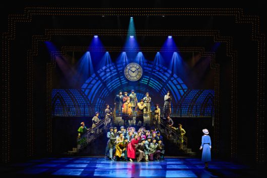 〈사진=CJ ENM, 샘컴퍼니〉