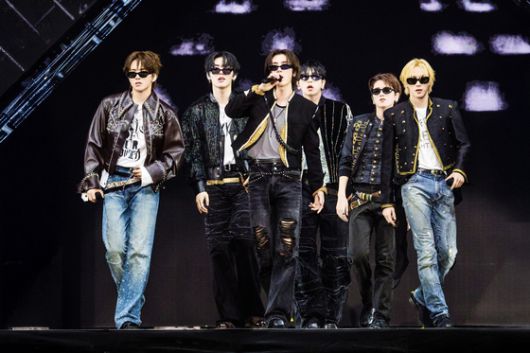 보이넥스트도어