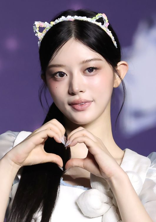 그룹 아일릿 민주