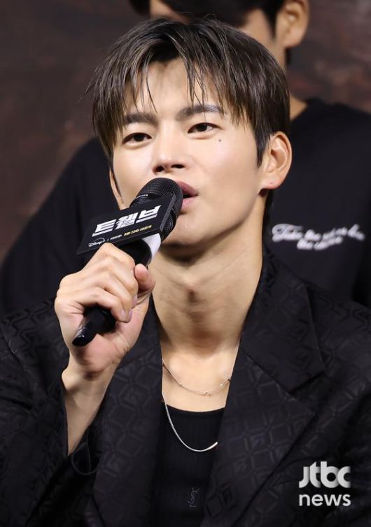 20일 오전 서울 앰버서더 풀만 호텔에서 드라마 '트웰브' 제작발표회가 열렸다. 강대규, 한윤선 감독, 배우 마동석, 박형식, 서인국, 이주빈, 강미나, 성유빈, 안지혜, 레지나 레이가 참석했다. 박세완 엔터뉴스팀 기자 park.sewan@jtbc.co.kr