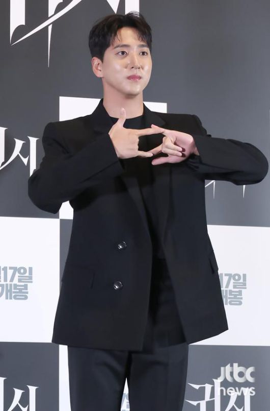 9일 오후 서울 CGV 용산아이파크몰에서 영화 '귀시' 언론시사회가 열렸다. 홍원기 감독, 배우 유재명, 문채원, 서영희, 원현준, 솔라, 차선우, 배수민, 서지수, 손주연이 참석했다. 박세완 엔터뉴스팀 기자 park.sewan@jtbc.co.kr