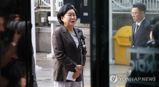 이혜훈 기획예산처 장관 후보자가 29일 서울 중구 예금보험공사에 마련된 인사청문회 준비 사무실로 출근하며 소감을 밝히고 있다. 〈사진=공동취재 / 연합뉴스〉
