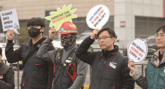 이재명·김문수 대선후보는 서로 다른 방식의 주 4.5일제를 공약으로 내놨다.[사진｜뉴시스]