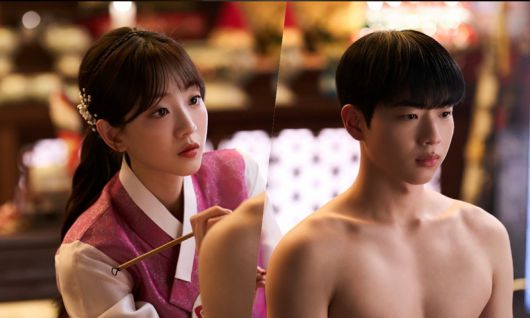 굿을 하는 무당을 여자 주인공으로 내세운 tvN 드라마 ‘견우와 선녀’의 한 장면. [사진 | 뉴시스]