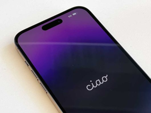 정면에서 본 다이내믹 아일랜드 ⓒ Foundry