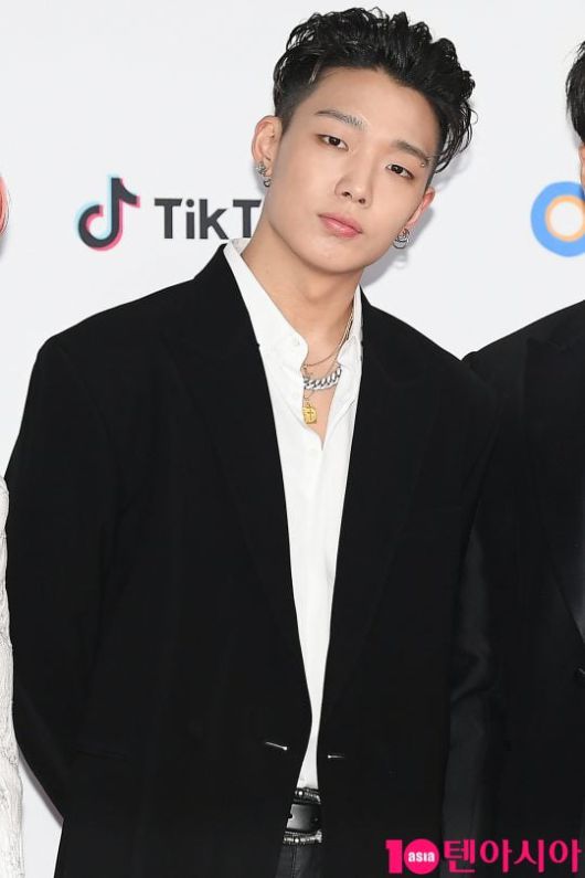 그룹 아이콘의 바비 / 사진=텐아시아DB