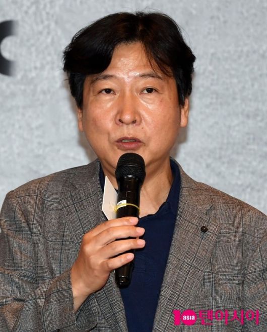 JTBC 토일드라마 '모범형사2' 제작발표회가 28일 서울 도화동 서울가든호텔에서 열렸다. 조남국 감독. / 사진=조준원 기자 wizard333@