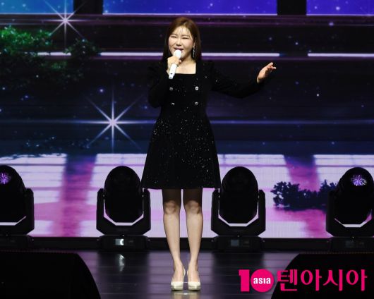 가수 송가인/사진 = 조준원 기자 wizrd333@tenasia.co.kr