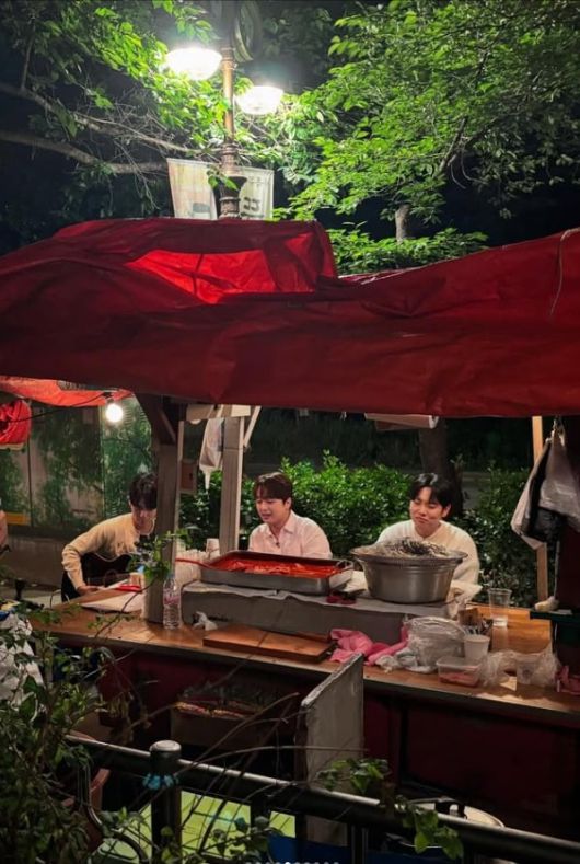 사진 = 이찬원 인스타그램