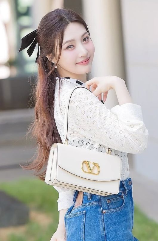 사진 = 조이 인스타그램