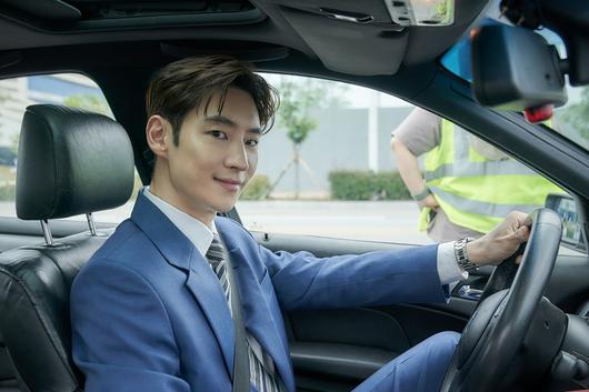 사진제공=쇼박스, 더램프