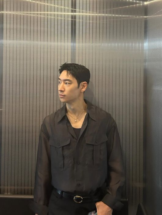 사진 = 이제훈 인스타그램