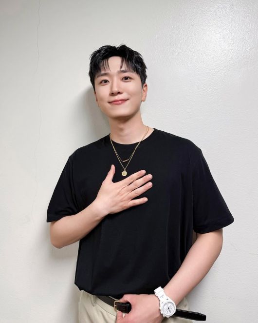 사진 = 고우림 인스타그램