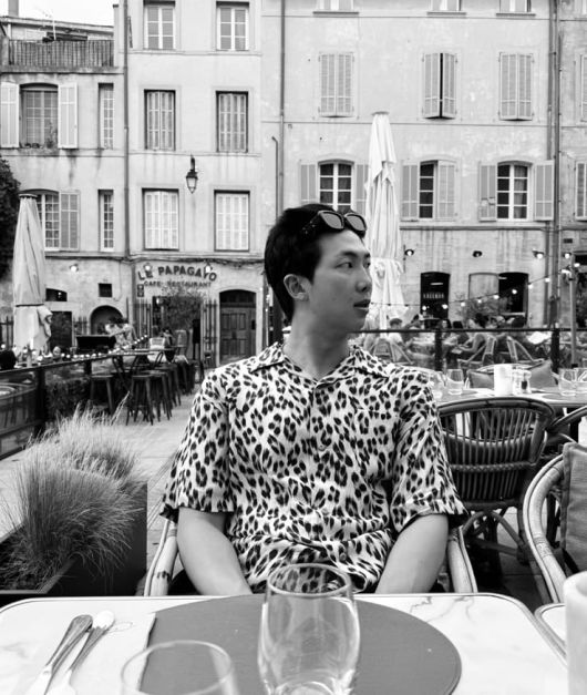 사진 = RM 인스타그램