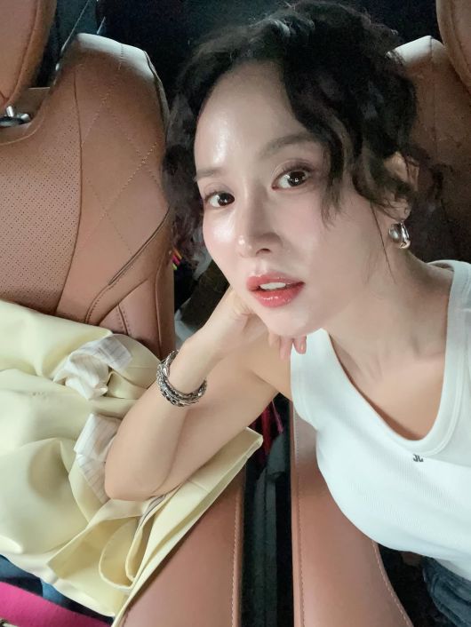 사진 = 조여정 인스타그램