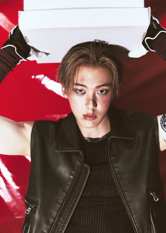 윤산하/ 사진 제공=판타지오