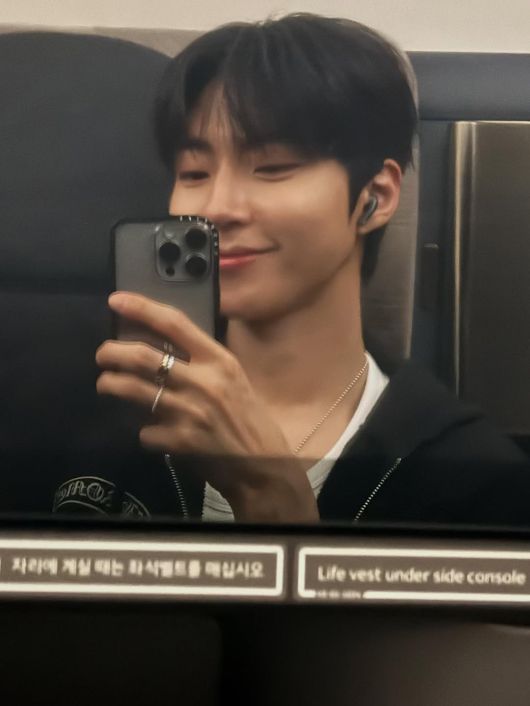 사진 = 황인엽 인스타그램