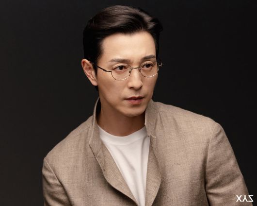 엑스와이지 스튜디오