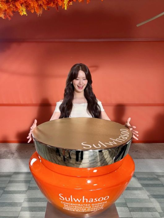 사진 = 윤아 인스타그램