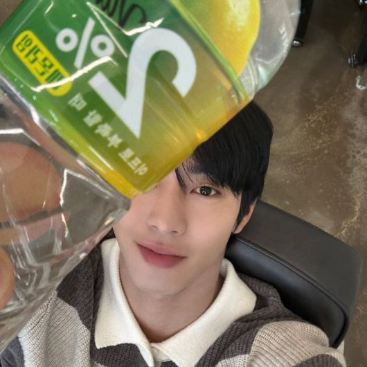 사진 = 안효섭 인스타그램