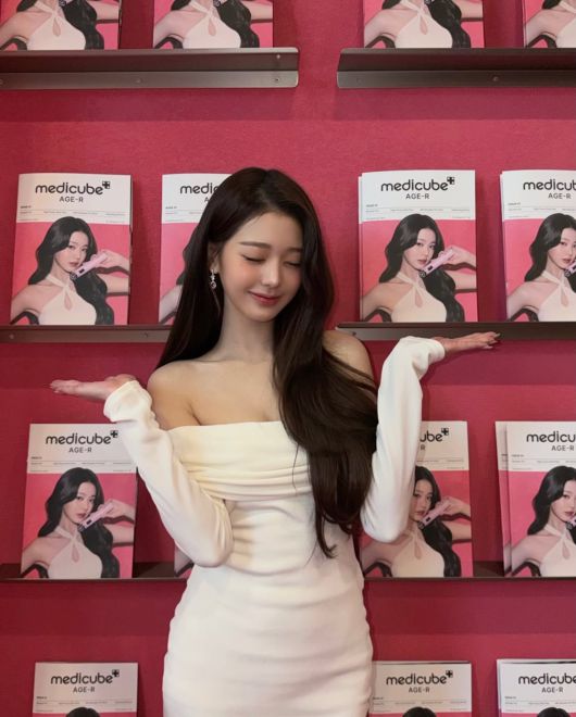 사진 = 장원영 인스타그램