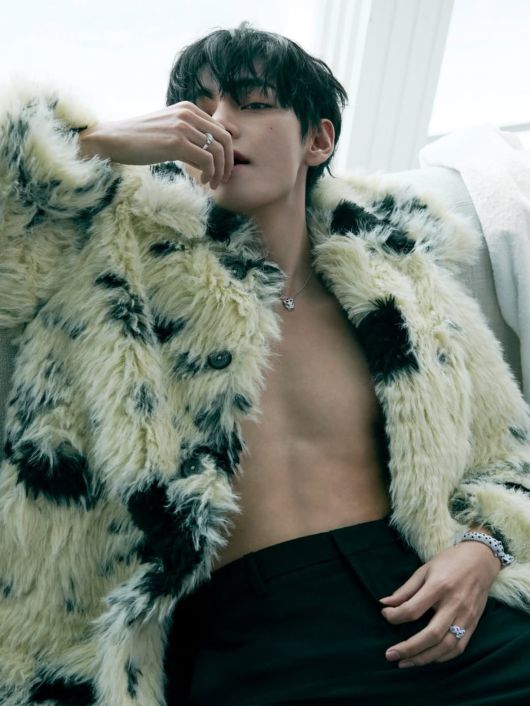 사진 = 뷔 인스타그램