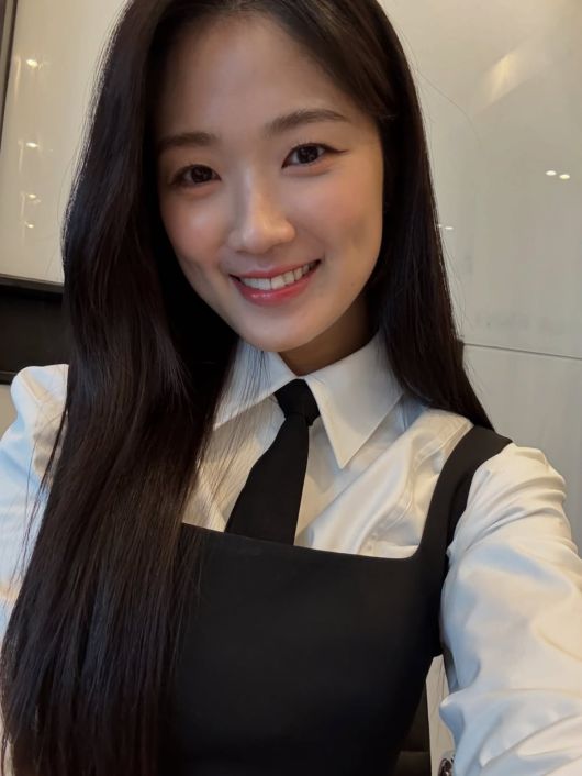 사진 = 김혜윤 인스타그램