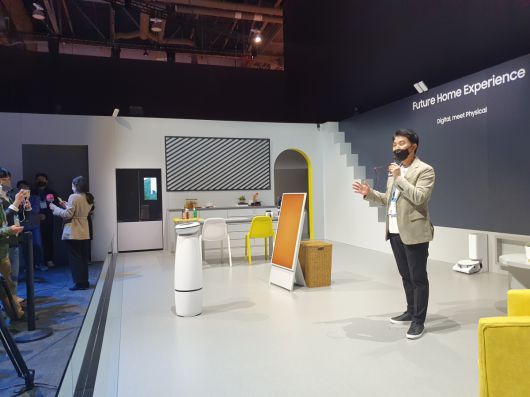 삼성전자 부스 내 로봇 및 AI 아바타 시연존