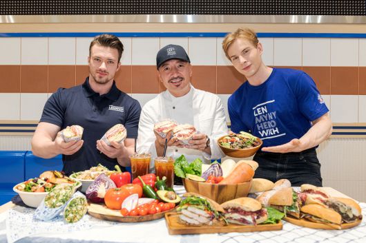 렌위치 IFC몰 1호점.