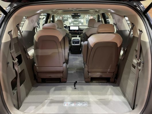 '더 뉴 카니발' 적재공간. 5m가 넘는 전장을 확보한 만큼 충분한 공간을 갖추고 있다.