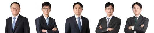 법무법인(유한) 바른의 반정모(왼쪽부터)‧이강호‧박재순‧김영오‧김태형 변호사.