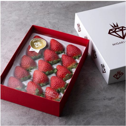 ‘먹을 수 있는 보석’으로 불리는 미야기현에 재배되는 ‘미가키 딸기’. 출처 미가키 홈페이지