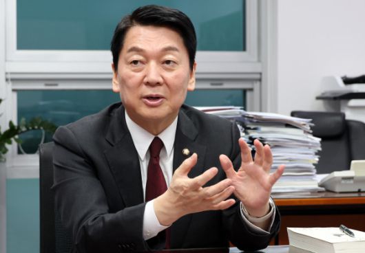 안철수 제21대 대통령 선거 국민의힘 경선 후보가 19일 서울 여의도 국회 의원회관에서 이투데이와 인터뷰를 하고 있다. 고이란 기자 photoeran@