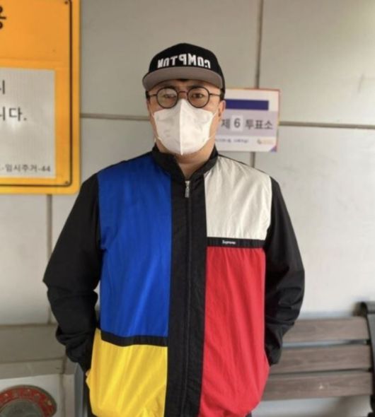 2022년 3월 9일 제20대 대통령 선거 투표에 참여한 래퍼 데프콘이 투표 인증 사진을 남겼다. (출처=데프콘 인스타그램)