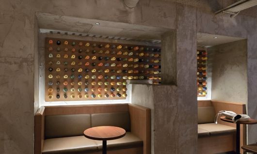 스타벅스 광장마켓점 2층 매장 내부 전경