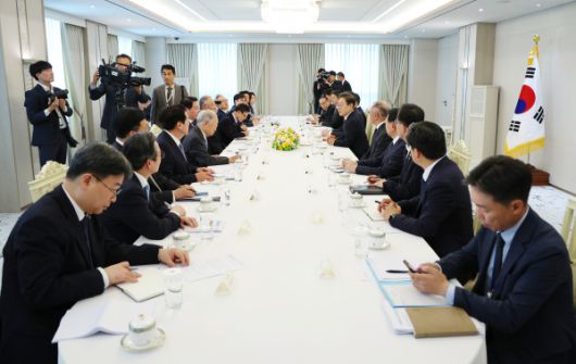 이재명 대통령이 13일 서울 용산 대통령실에서 6경제단체·기업인 간담회를 하고 있다. 2025.6.13