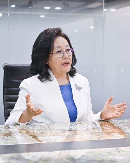 박영선 전 중소벤처기업부 장관이 11일 서울 강남구 이투데이빌딩에서 이투데이와 인터뷰를 하고 있다. 조현호 기자 hyunho@