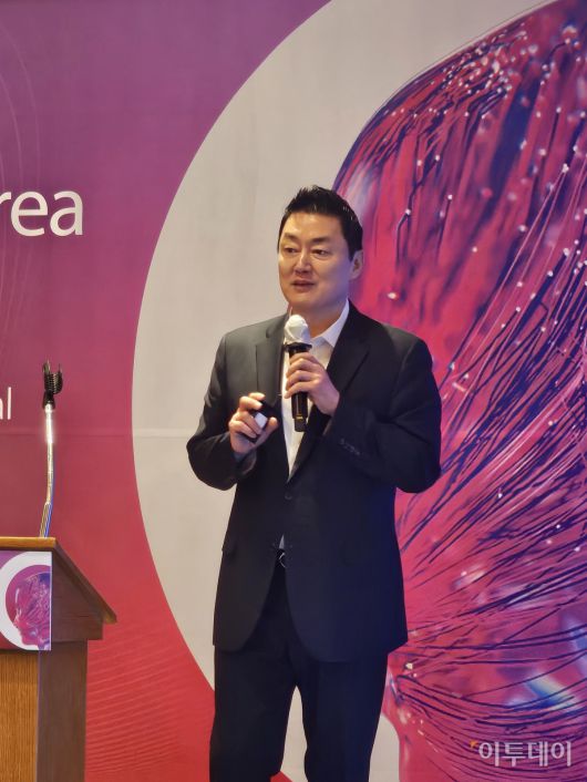 2일 노키아 코리아는 서울시 중구 롯데호텔에서 '앰플라파이 코리아(Amplify Korea)' 행사를 열었다. 사진은 안태호 노키아 코리아 사장이 개회사를 하고 있는 모습.