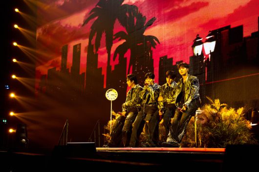 (사진제공=어라운드어스)