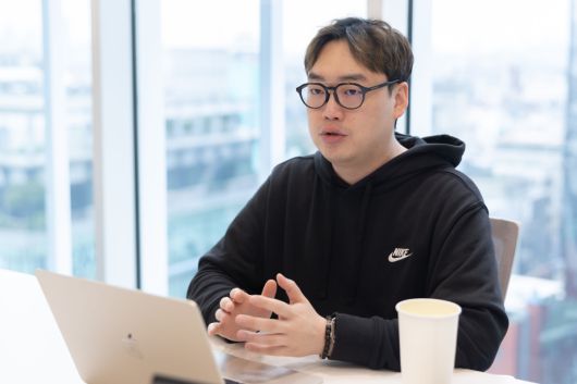 라이너 김진우 대표가 지난달 31일 서울시 마포구에 위치한 라이너 본사에서 본지와 인터뷰를 진행했다.