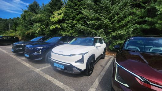 기자가 탑승한 EV5. 김채빈 기자 chaebi@