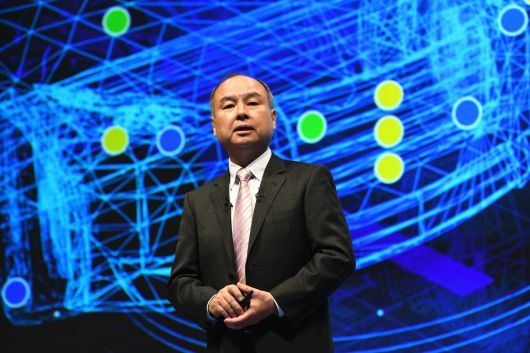 손정의 소프트뱅크그룹 회장이 2018년 10월 4일(현지시간) 일본 도쿄에서 기자회견을 하고 있다. 도쿄/신화뉴시스