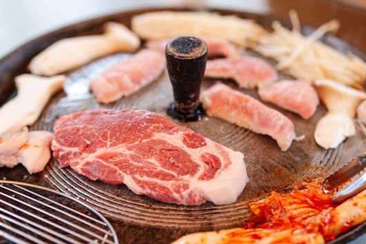 솥뚜껑 삼겹살 이밎.