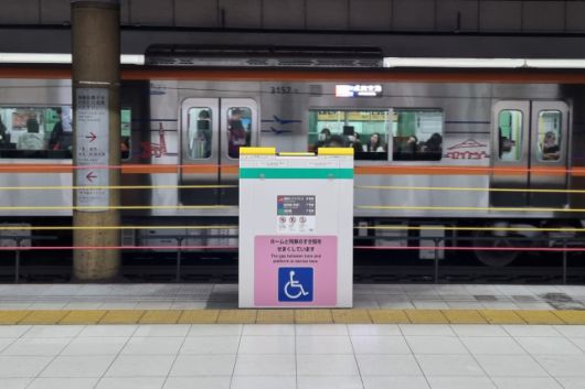 ▲ 일본 나리타 공항역 스크린도어. ⓒ프레시안(최용락)