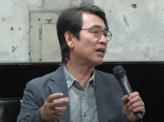 ▲유시민 전 노무현재단 이사장이 28일 '김어준의 뉴스뵈이다'에 출연해 김문수 국민의힘 대선 후보 배우자 설난영 씨를 언급하고 있다.ⓒ김어준의 뉴스뵈이다 갈무리