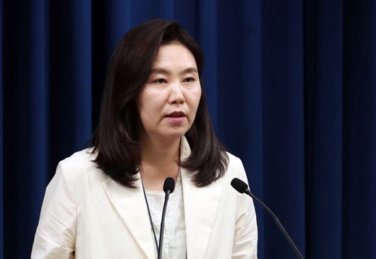 ▲강유정 대통령실 대변인이 24일 용산 대통령실에서 국무회의 관련 브리핑을 하고 있다. ⓒ연합뉴스